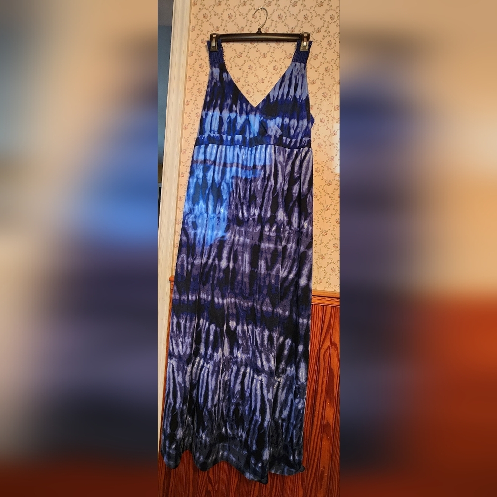 George Size XXL (20Jr) Blue Tye-Dye Smocked Back Maxi Dress